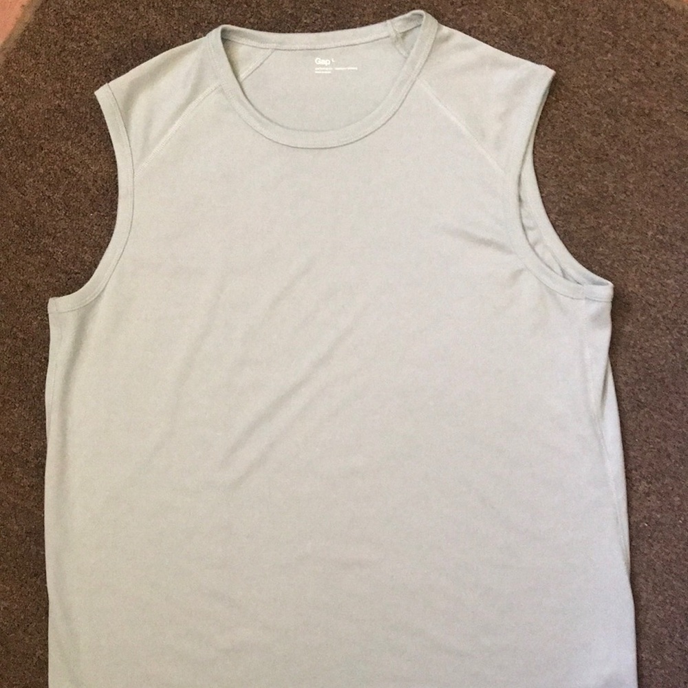 NWOT GAP moisture wicking  performance tank
